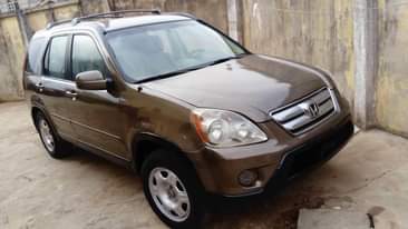 A picture of Honda crv 06