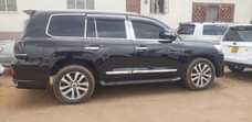 A picture of Landcruiser V8 ZX 160m