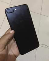 A picture of iPhone 7 Plus 32GB