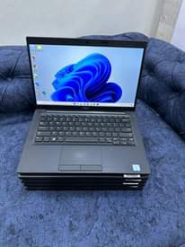 A picture of Dell laptop