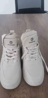 A picture of Sneakers