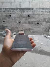 A picture of Google pixel 3