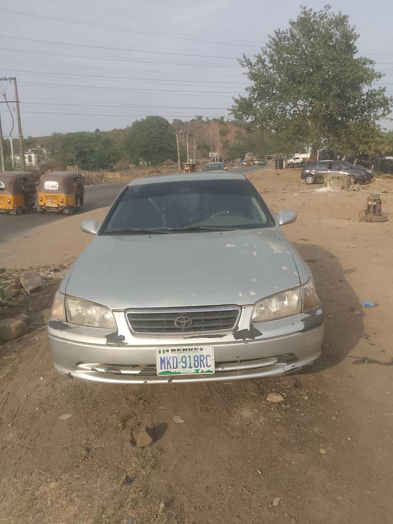 A picture of Pencil light camry Very sharp Everything working