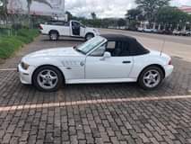 classifieds/cars bmw