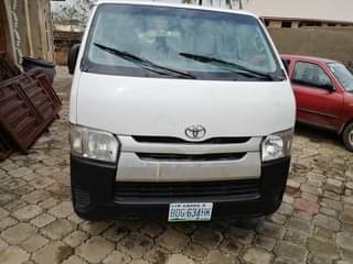 A picture of Toyota HiaAce Hummer Bus