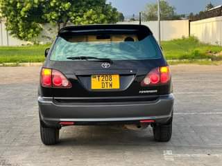 A picture of Toyota Harrier