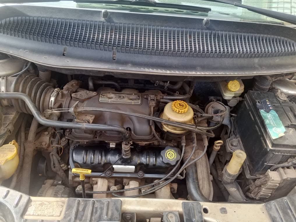 A picture of Dodge caravan