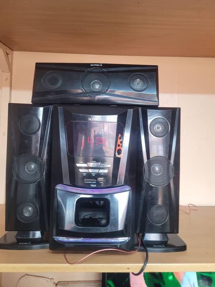 speakers
