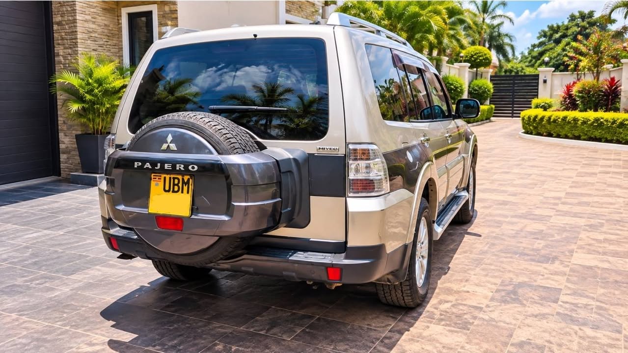 A picture of Incredible condition expat owned Pajero with original low mileage Petrol