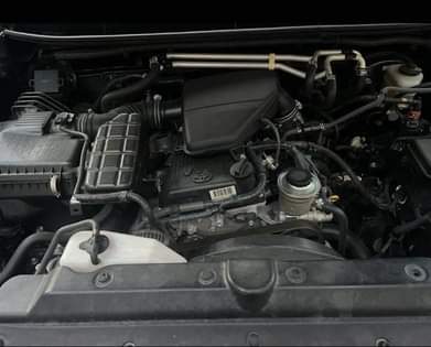 A picture of Toyota Prado 2 7 VVT i 2015 black