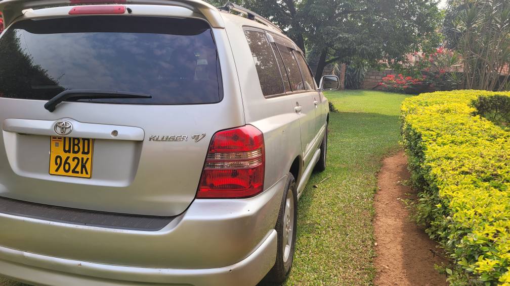 A picture of Toyota Kluger