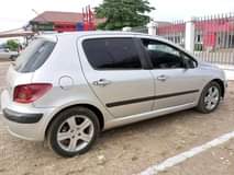 A picture of PEUGEOT 307