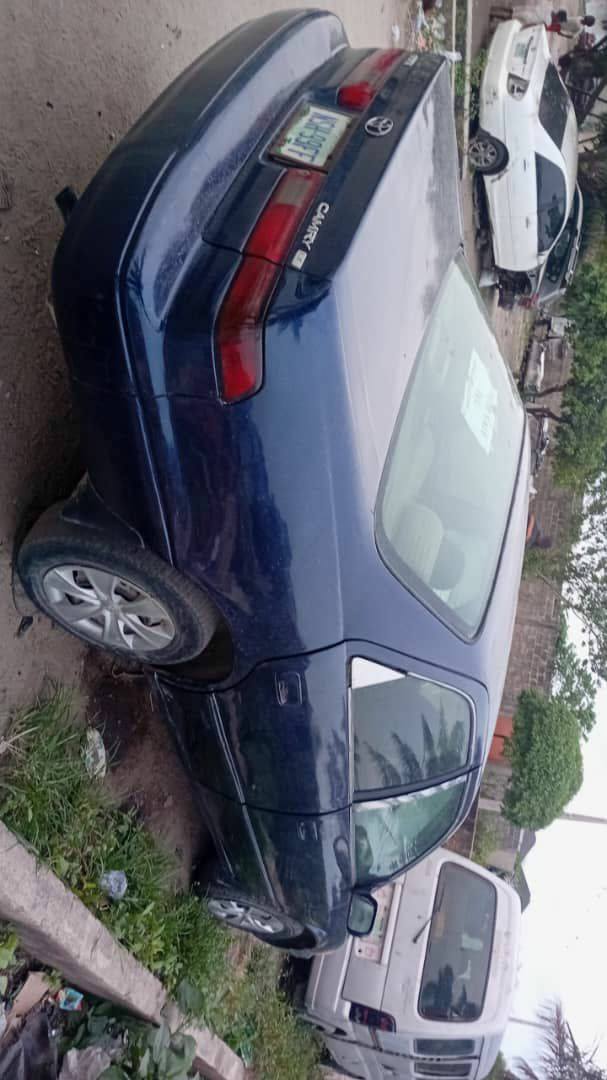 A picture of Super Clean Toyota Camry Tiny light