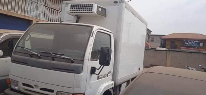 A picture of 2009 Direct tokunbo Nissan cool room pickup c Nissan cool