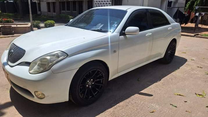 A picture of Toyota Verossa