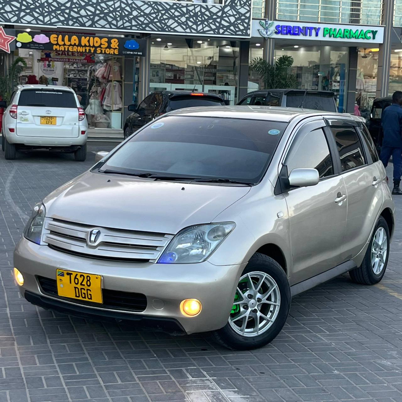 A picture of CAR FOR SALE