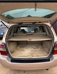 A picture of 2004 Toyota Hylander