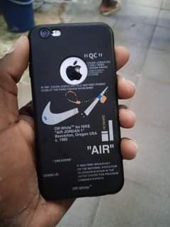 A picture of iPhone 6 16GB fingerprint cover cable 0752514075