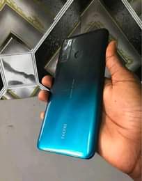 A picture of TECNO SPARK 5 AIR 32GB 4G NETWORK SIM BAD IPO