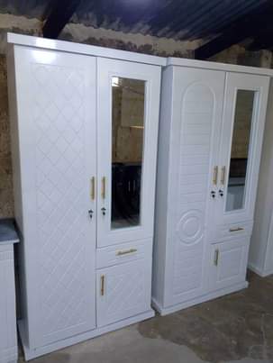 A picture of Nauza kabatii la milango 2 mbao Bei 260000 Location ubungo