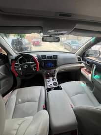 A picture of 2012 Toyota Highlander