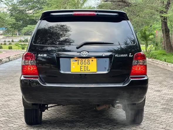A picture of TOYOTA KULGER FOR SALE