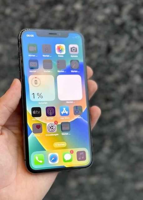 A picture of iphone X 0710527832