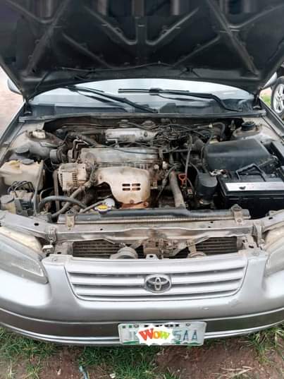 A picture of Distress sale Toyota Camry Pencil Light Untempered Engine and Gear