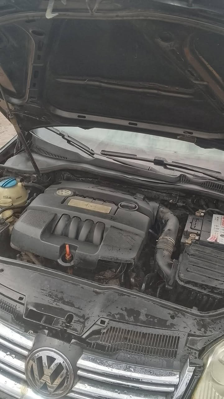 A picture of 2008 Money needed urgently Volkswagen fsi