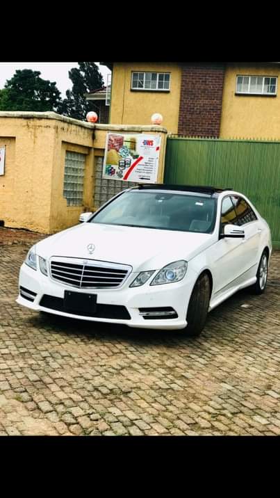 classifieds/cars mercedes