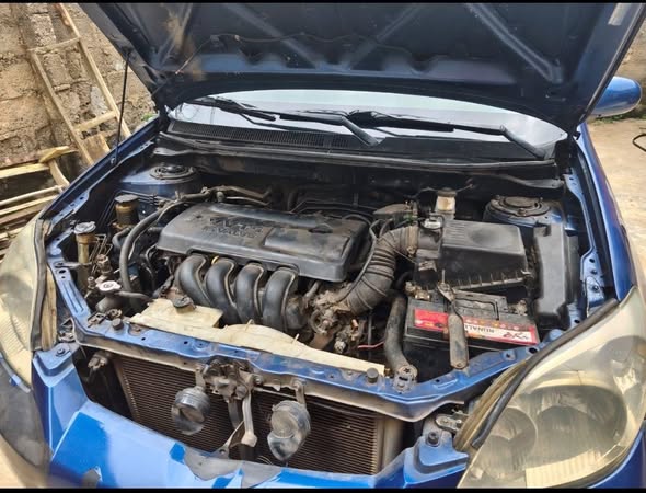 A picture of 2005 Toyota matrix