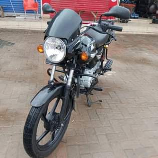 A picture of Boxer BM 150 DHS