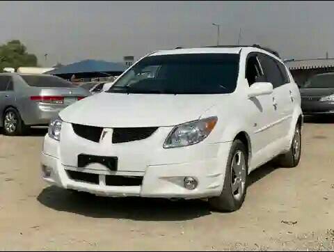 A picture of PONTIAC VIBE