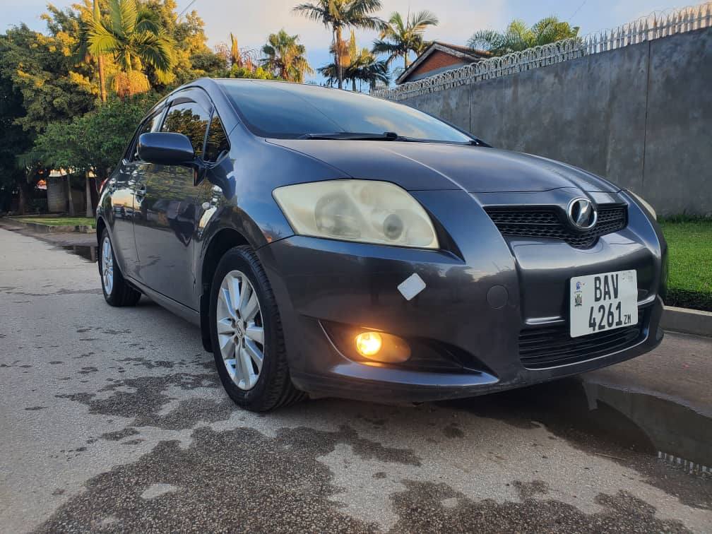toyota auris