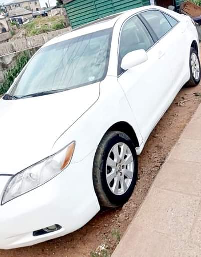 A picture of Toyota camry