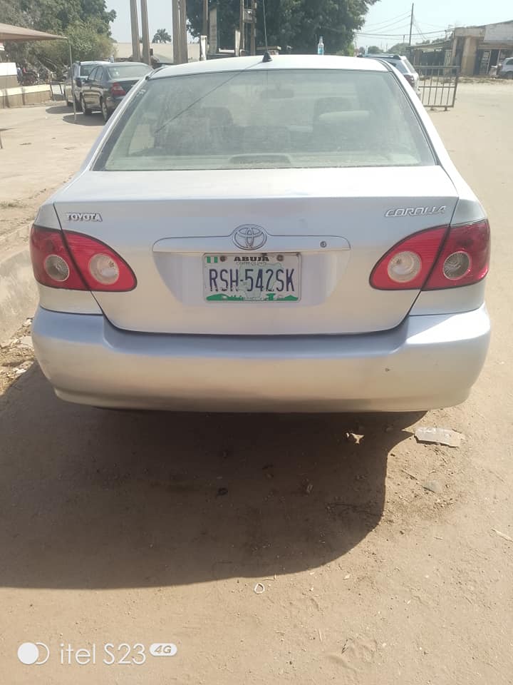 A picture of Toyota Corolla 06