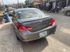 A picture of Distress 05 Toyota Avalon Used Painted Keyless Buy and travel