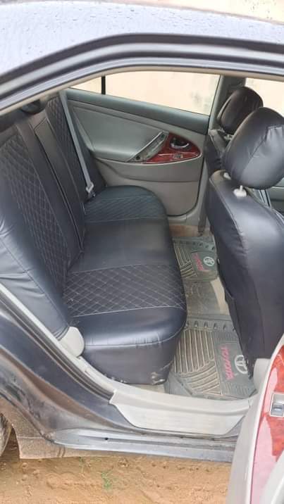 A picture of Toyota Camry 09
