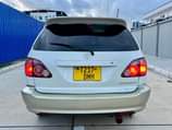 A picture of Toyota Harrier Old Model