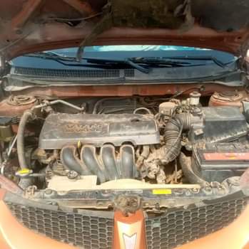 A picture of Pontiac Vibe smoke engine