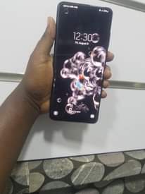 A picture of Samsung s20 ultra 5G