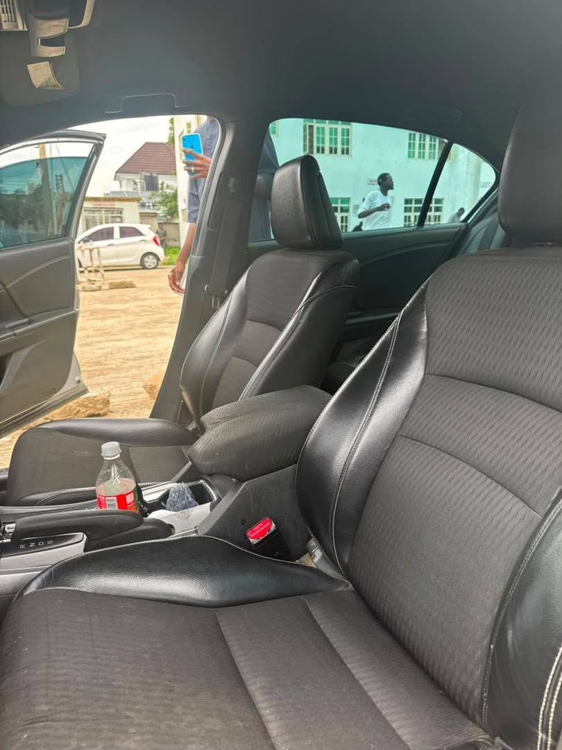 A picture of HONDA ACCORD