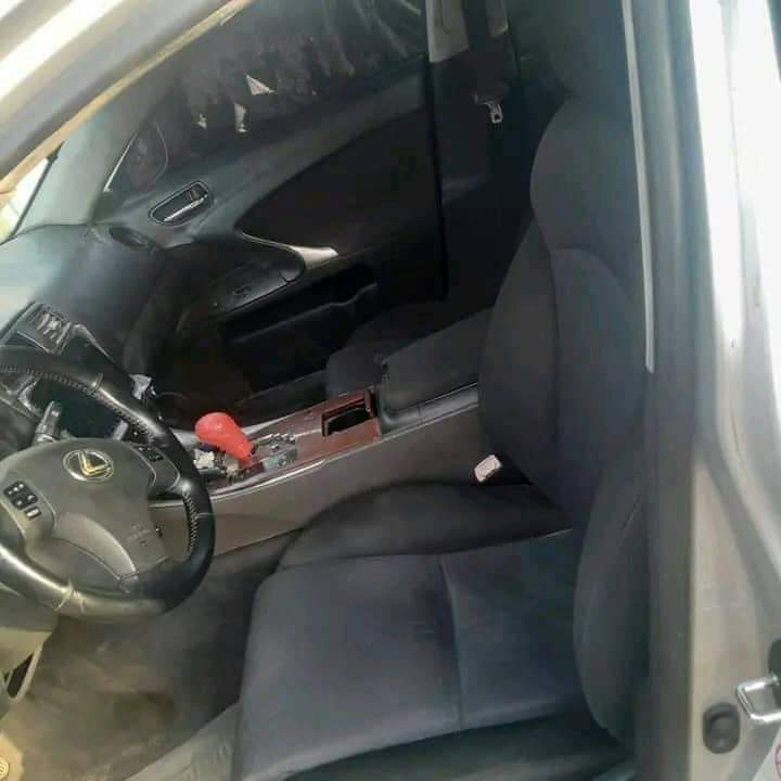 A picture of 2007 Toyota lexus