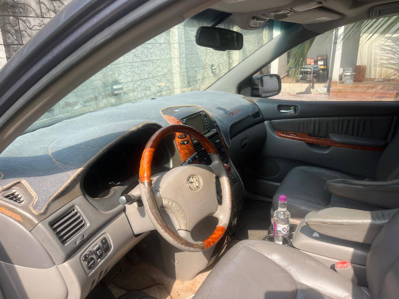 A picture of 2009 Sienna For Sale