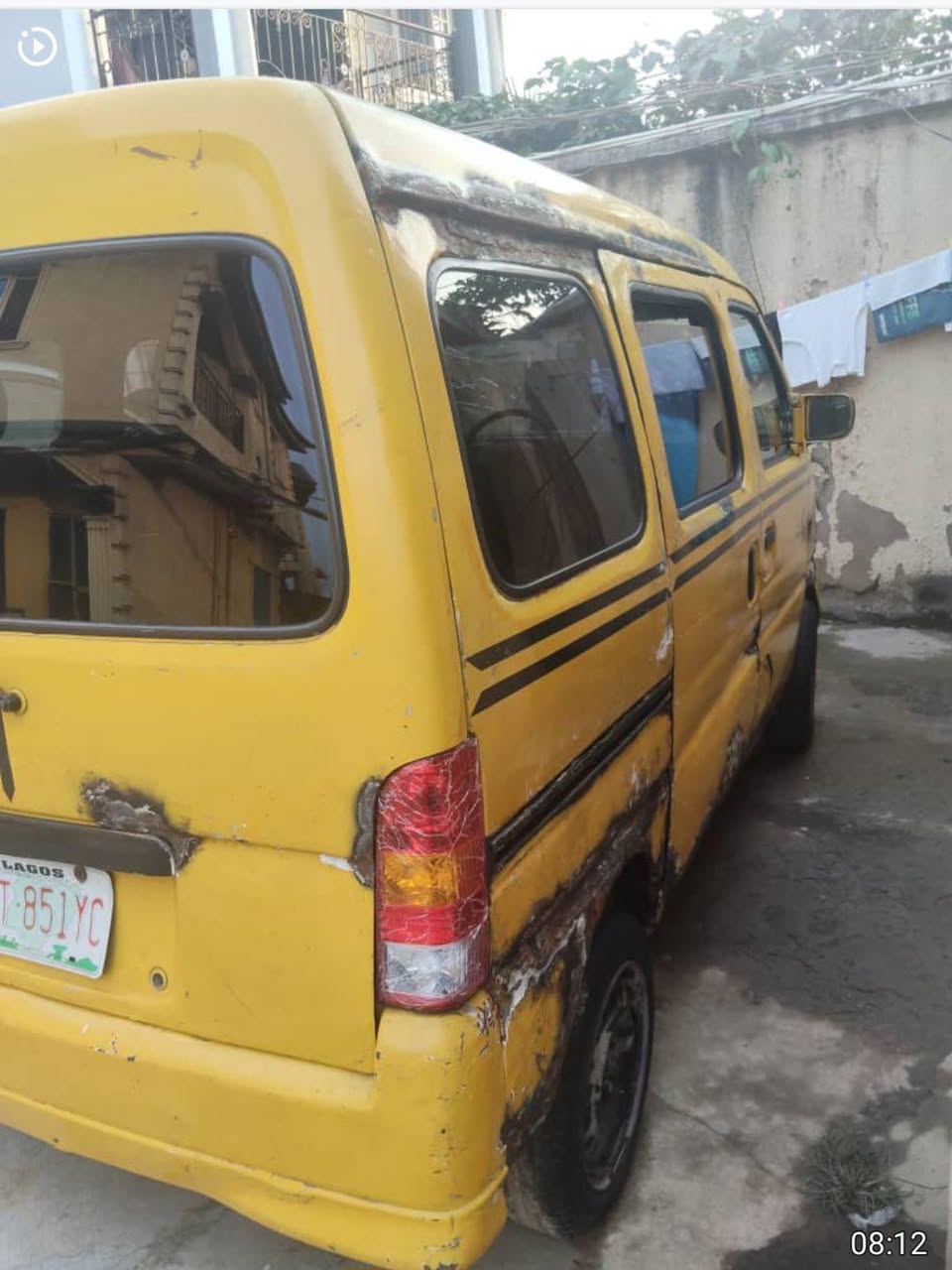 A picture of  I M THE OWNER suzuki bus Automatic 