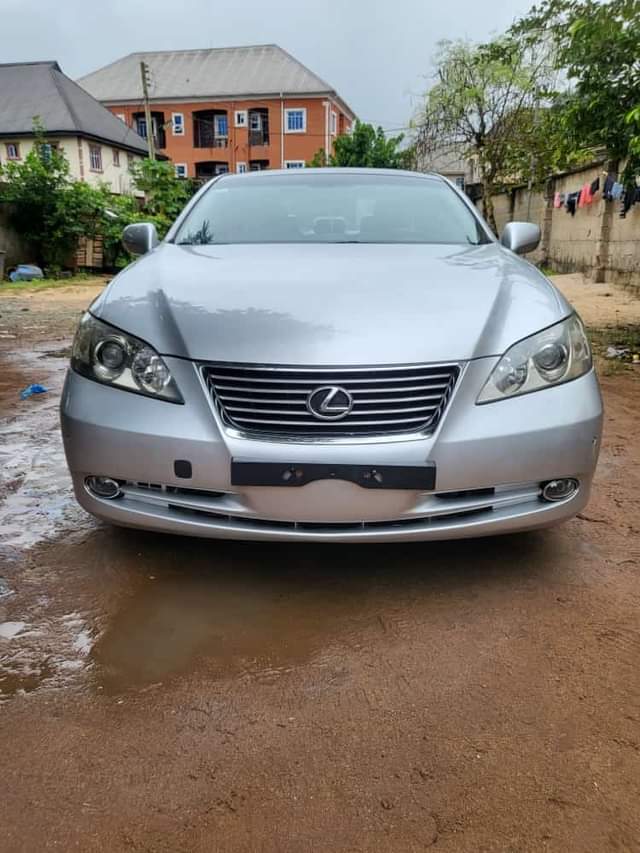 A picture of Super Clean and Sharp first body Tokunbo Standard full Options