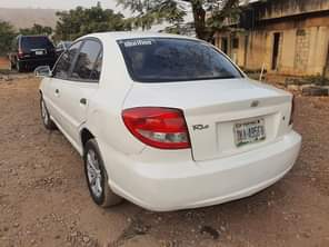 A picture of Kia Rio 2007 model automatic Transmision 4 sale Clean body