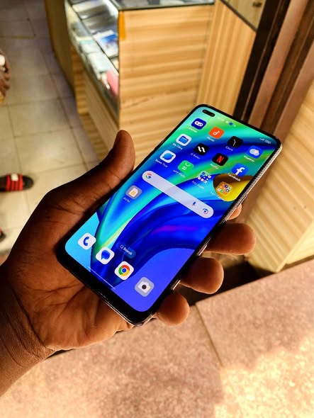 A picture of Oppo A93 128gb 12gbram gbram clear cameras onscreen fingerprint Slight