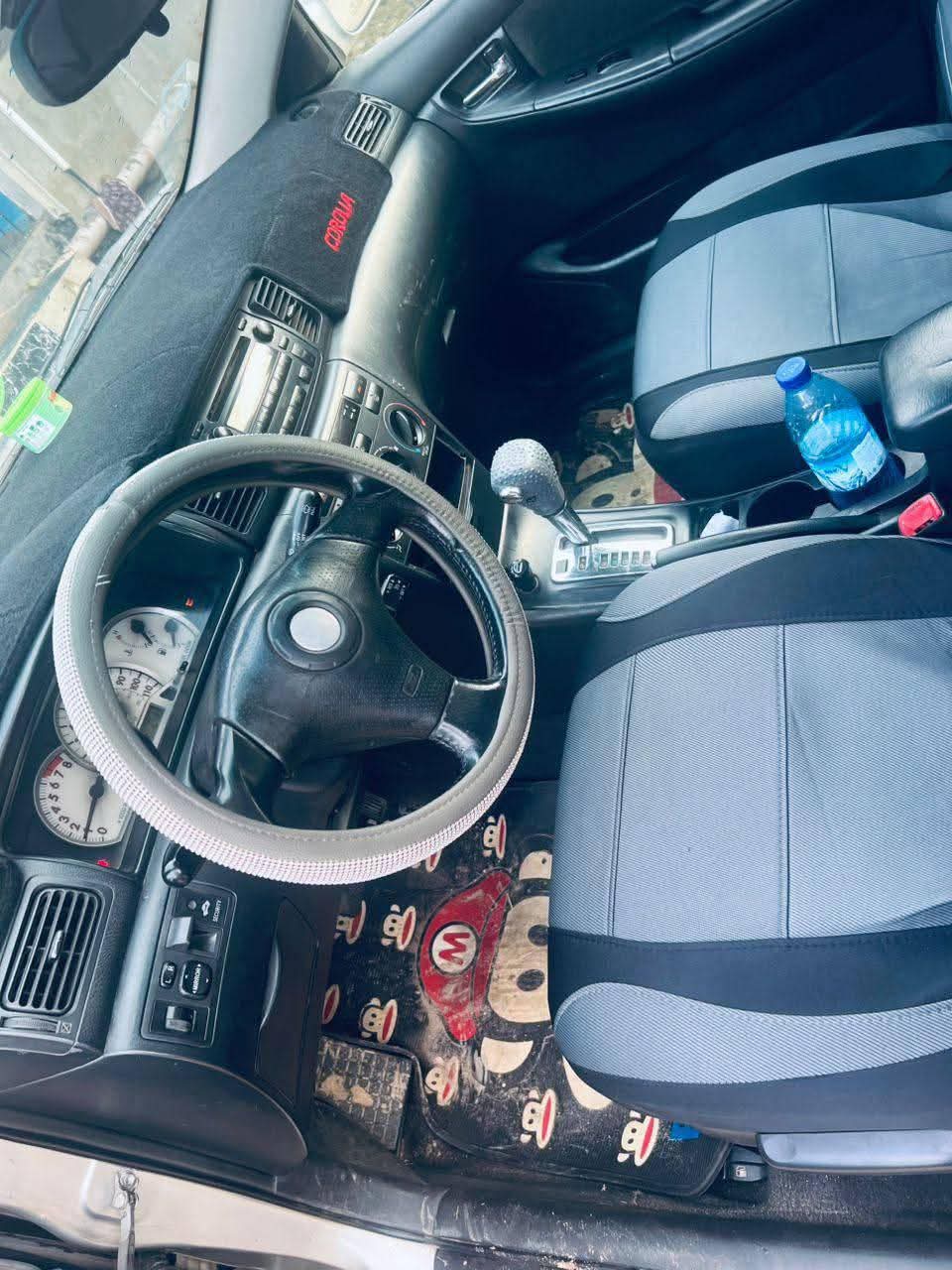 A picture of 2006 Toyota corolla