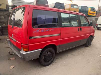 A picture of Volkswagen transportater